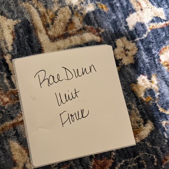 Rae Dunn White Ceramic ‘FLOUR’ Cookie Jar Food Container Jar Canister with lid - Picture 4 of 4